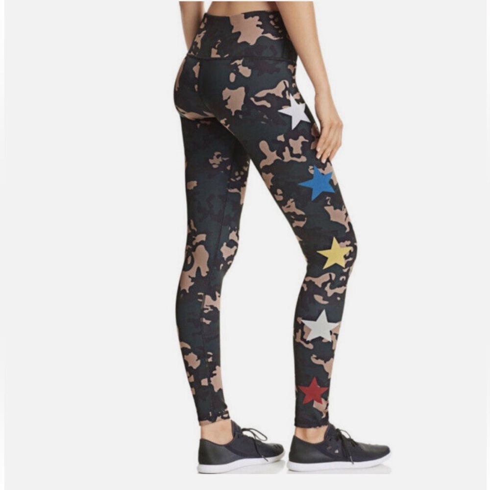 Noli Combat Camo Star Print Leggings size S